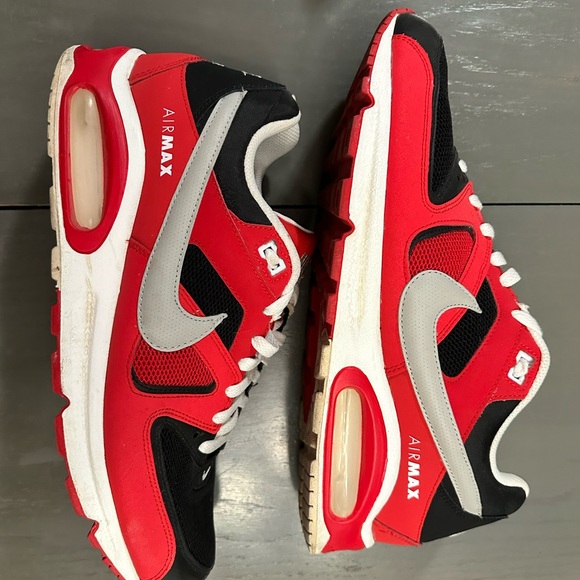Air Max Command Mesh
'University Red Black' - Picture 4 of 6